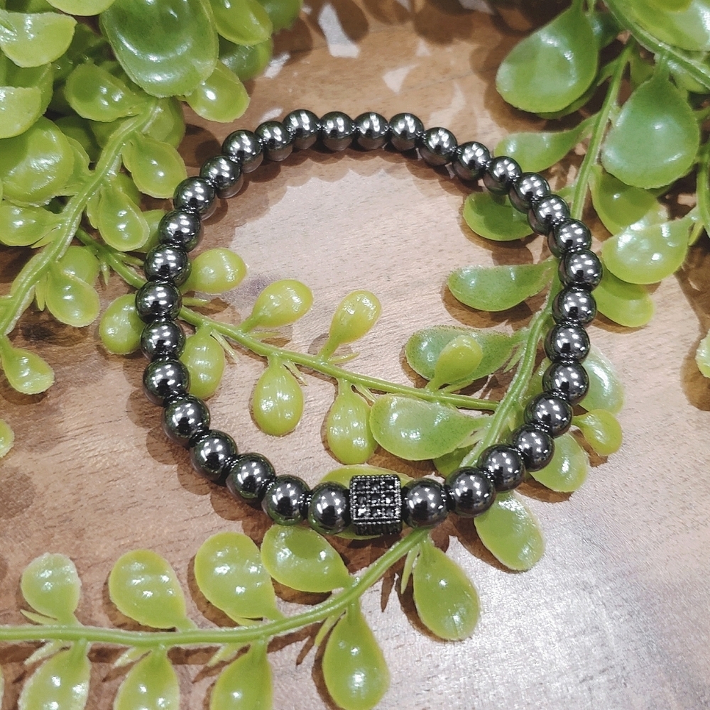 2/$20- Metallic beaded bracelet- New